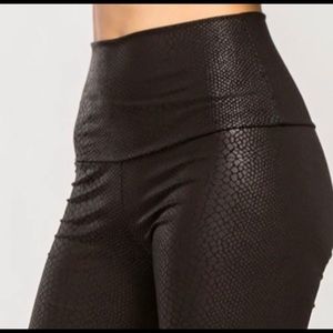 Snake skin high waist leggings
